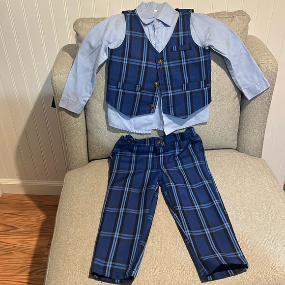 Other - Boys 3 piece Suit Set Button down shirt vest & pants color blue & black size 3T
